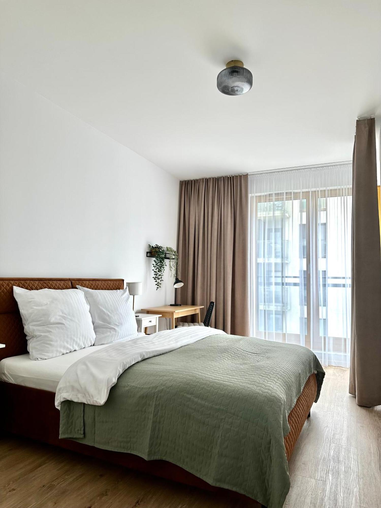 Sunrise Apartment Краков Экстерьер фото